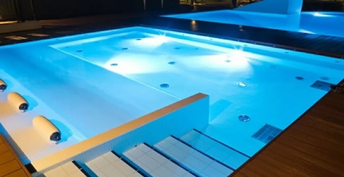 pool light installation and repair services providing modern illuminated pool lighting in Flagstaff, AZ